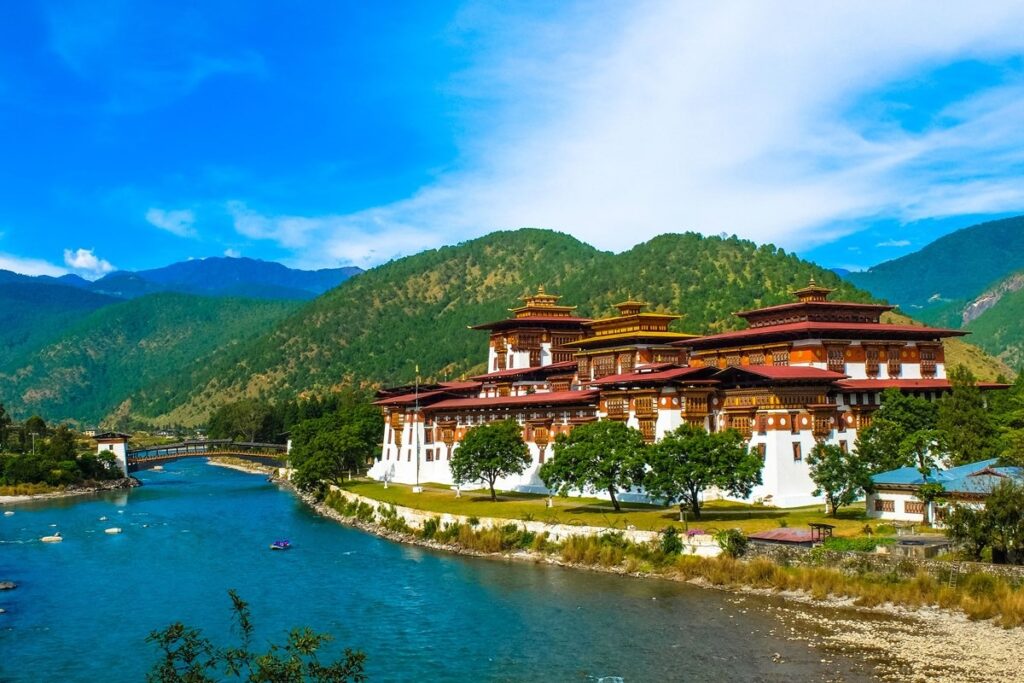How Much Does a 7-Day Trip to Bhutan Cost? Thumbnail